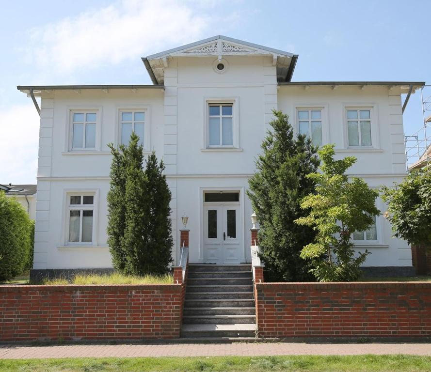 Strandnahe Fewo Mit 3 Schlafzimmern Und Balkon, Villa Vergissmeinnicht 02, Binz Luaran gambar